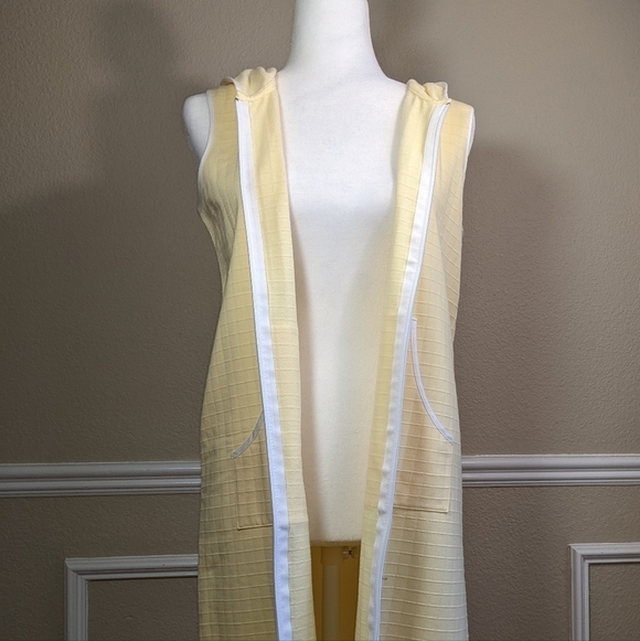 Yellow Cotton Sleeveless Zip Hoodie Robe Erika Taylor - Picture 4 of 9